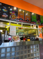 Los Cuates Taqueria food