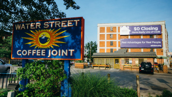 Water Street Coffee Joint (downtown) outside