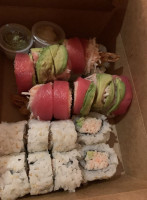 Sushi Tozai food