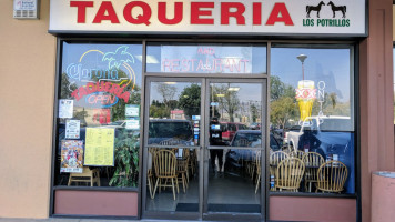 Taqueria Los Potrillos outside