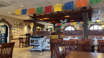 La Carreta Mexican inside