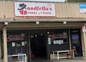 Good Fellas Pizza Pasta inside