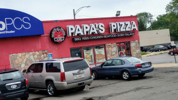 Papa's Pizza outside