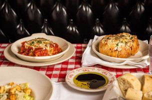 Maggiano's Little Italy food