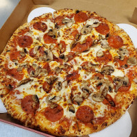 Guido's Premium Pizza Auburn Hills food