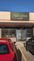 Sakana outside