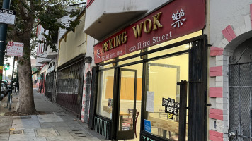 Peking Wok outside