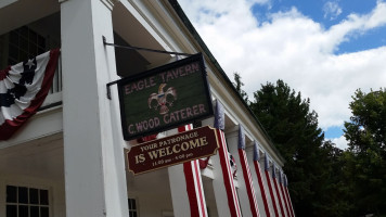 Eagle Tavern food