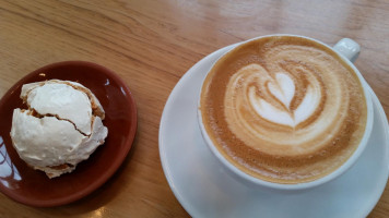 Blue Bottle Coffee outside