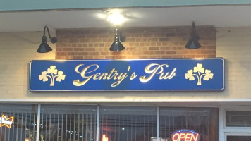 Gentry’spub outside