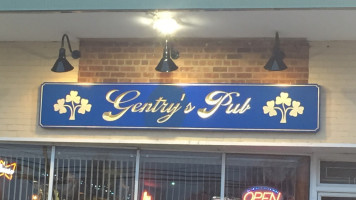 Gentry’spub outside