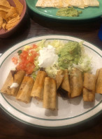 Mi Pueblo Windsor food