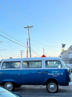 Woodies Drive-in outside