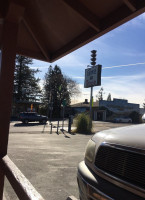 Carr's Drive In outside