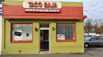 Taco Baja outside