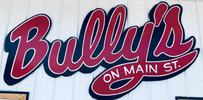 Bully's On Main St. food