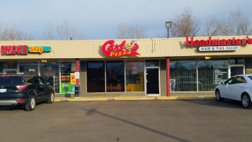 Carlo's Pizza outside