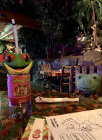 Rainforest Cafe food