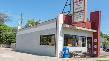 Karas Family Restaurants outside