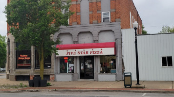 Five Star Pizza outside