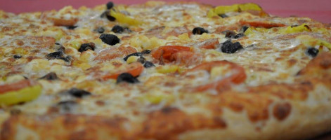 Milano's Pizza food