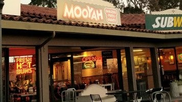 Mooyah Burgers, Fries Shakes food