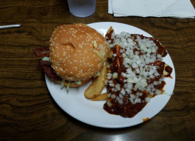 Roy's Bbq Burgers food