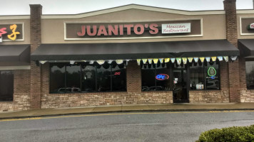 Juanito's Mexican outside