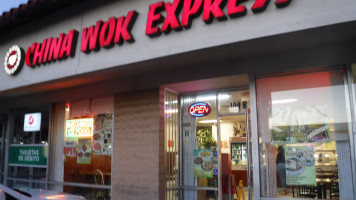 China Wok Express outside