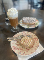 Crema Coffee House And Pasteries food