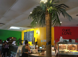 Kool Runnings Jamaican food