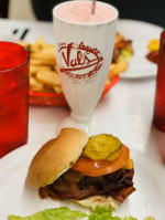 Val's Burgers food