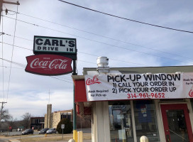 Carl's Drive-in outside