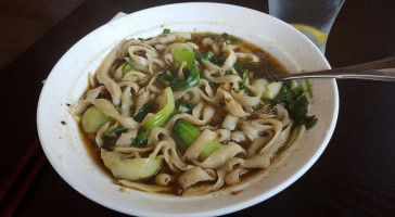 Skyview Noodle Tea food