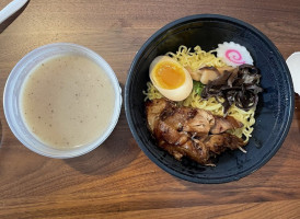 Rakuichi Ramen food