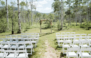 Flying Diamond Ranch Weddings Events outside