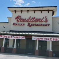 Venditori's Italian food