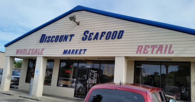 Texas City Discount Seafood outside