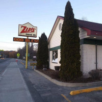 Zip's Drive In inside