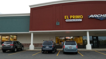 El Primo outside