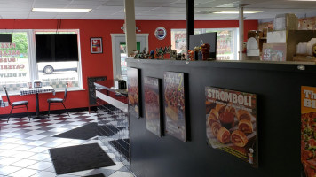 Guido's Premium Pizza Waterford food