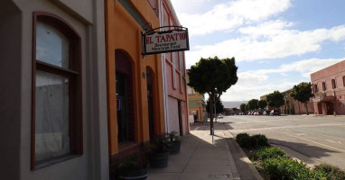 El Tapatio outside