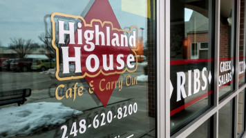 Highland House Cafe Carryout outside