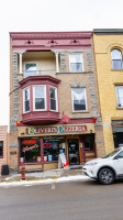 Oliveri's Pizzeria outside