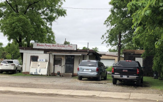 Rhoda's Famous Hot Tamales outside