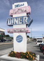 Oxford Diner outside