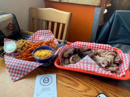 Smokin Yard's Bbq food