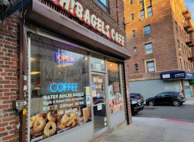 Oh!bagels Cafe outside