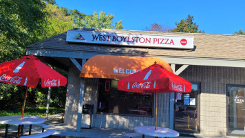 West Boylston Pizza inside