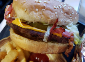 Charlies Burger, King Falafel food